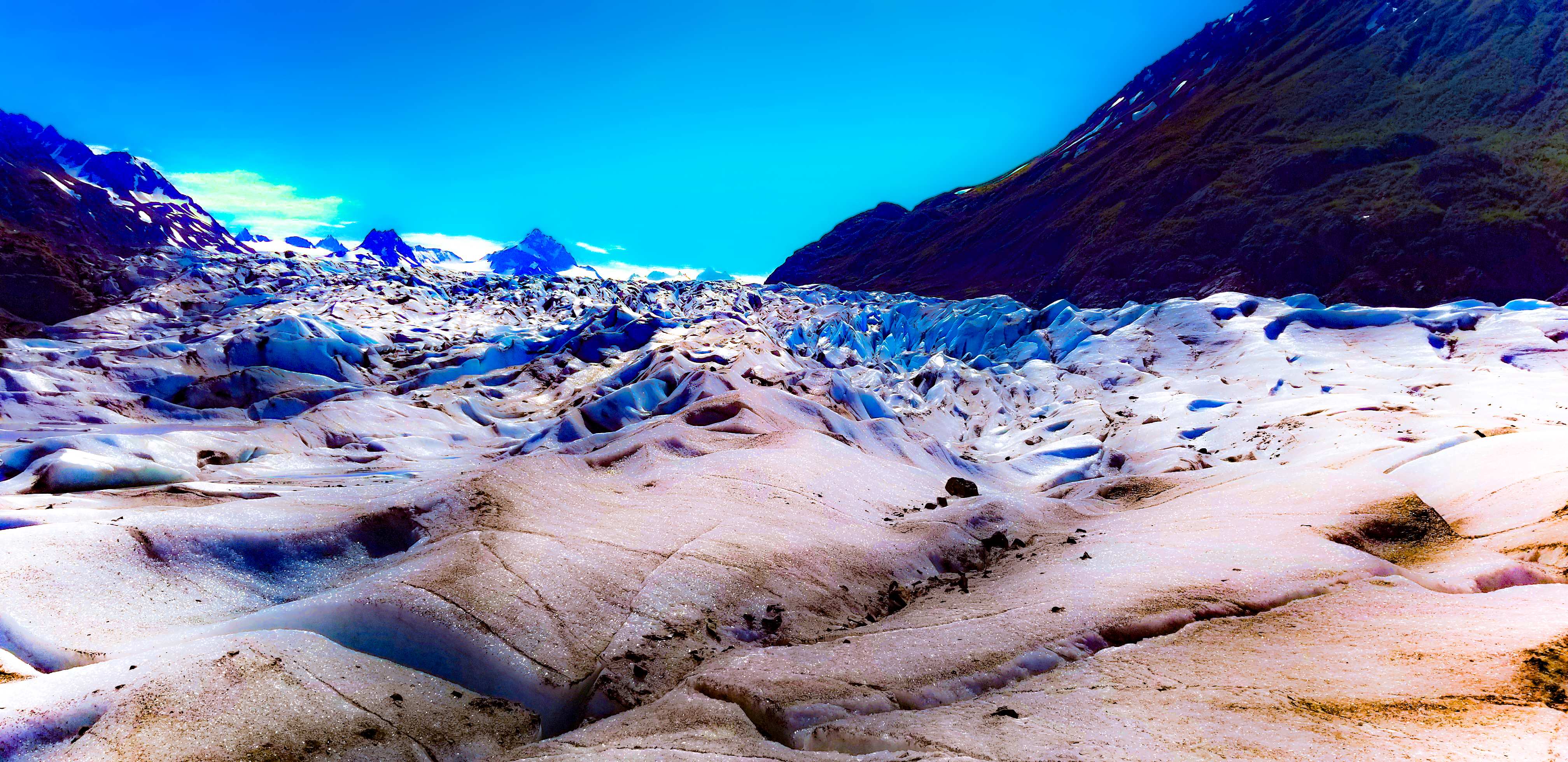 grewing glacier closeup retouched
